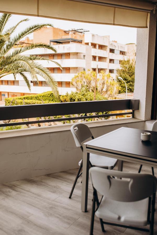 Apartamento Dolce Vita Салоу Екстериор снимка
